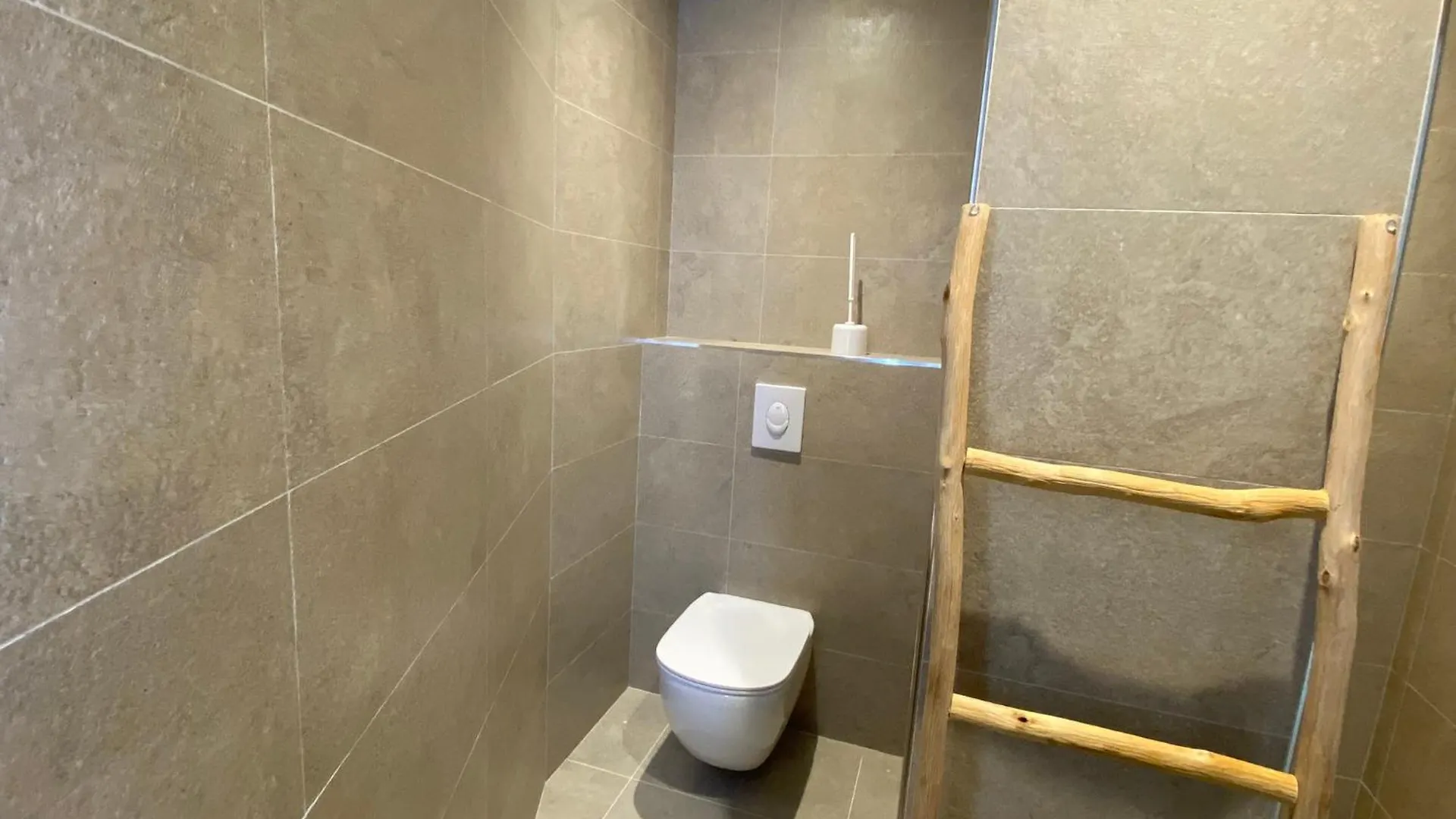 Marinesappartement, Beach Duplex 圣特罗佩 0*,  法国