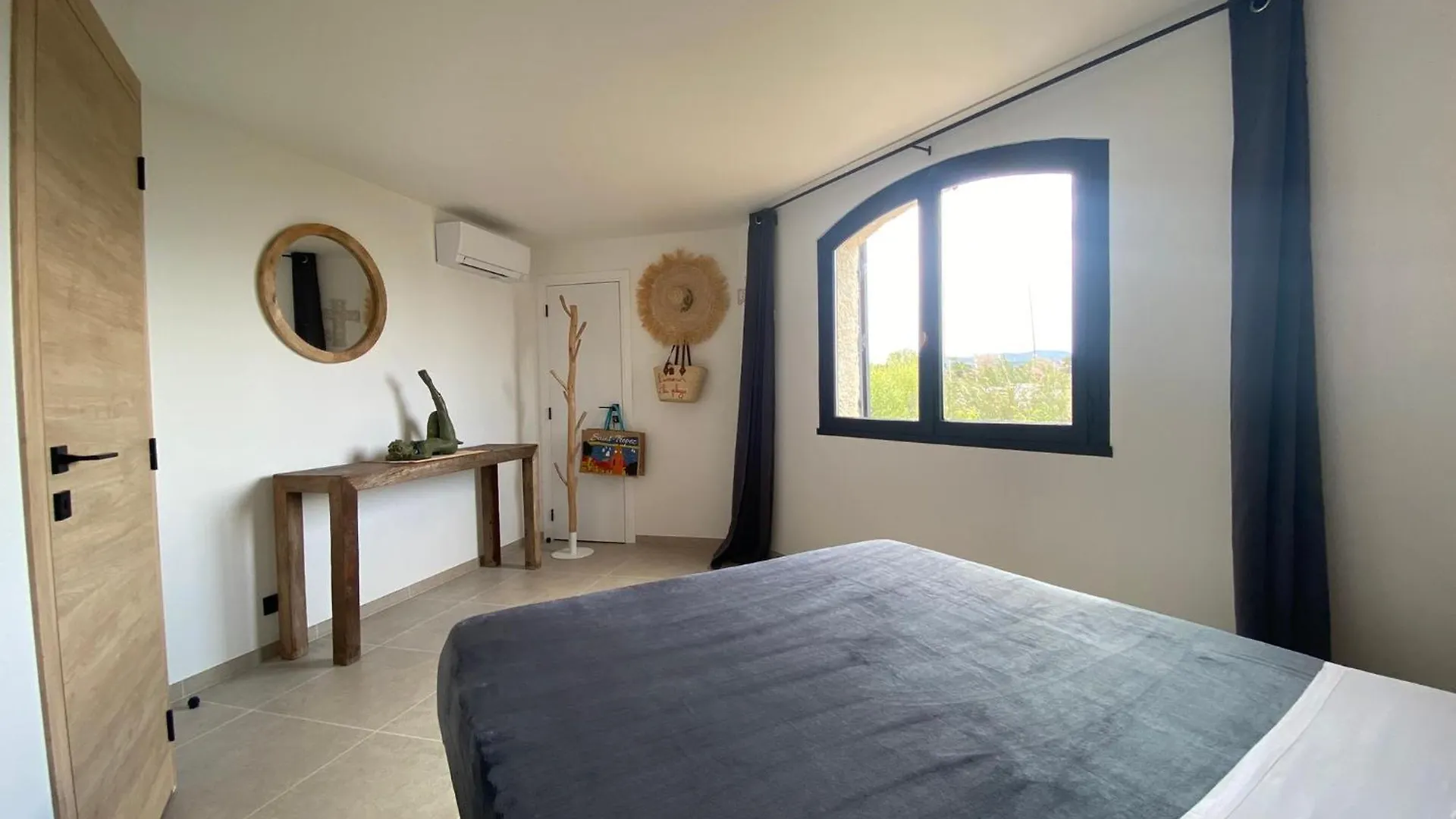 Marinesappartement, Beach Duplex Saint-Tropez