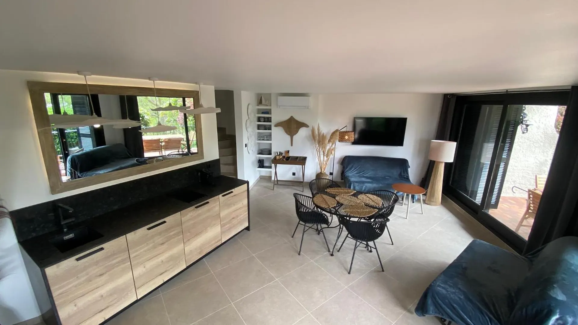 Marinesappartement, Beach Duplex Saint-Tropez Apartment