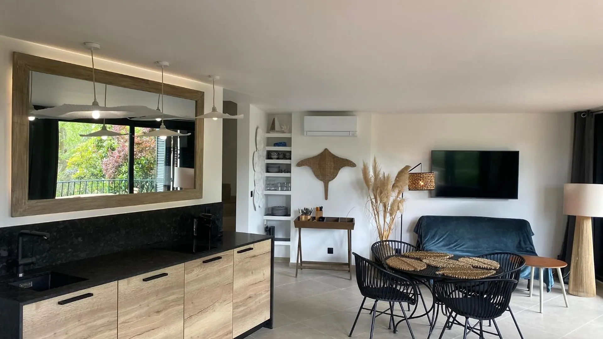 Marinesappartement, Beach Duplex Saint-Tropez