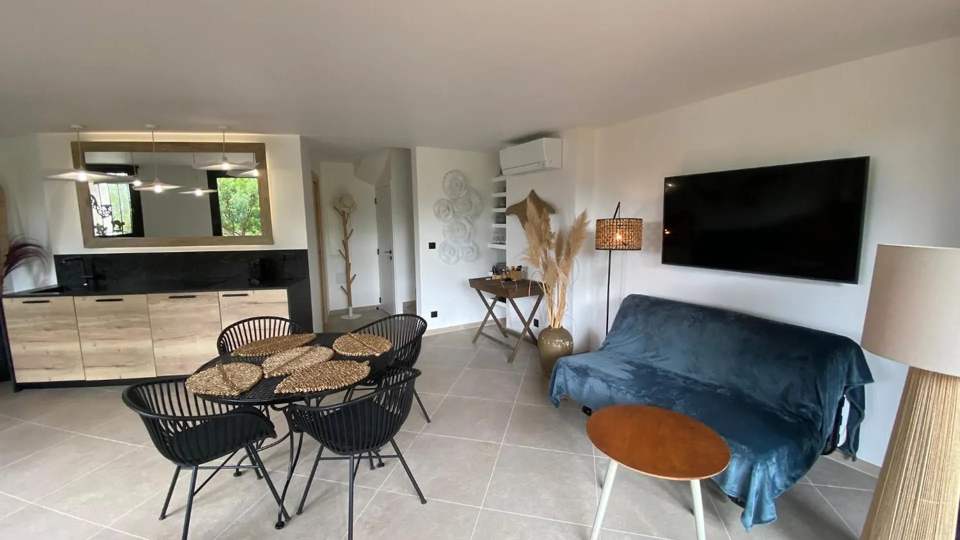 Marinesappartement, Beach Duplex Saint-Tropez Apartment